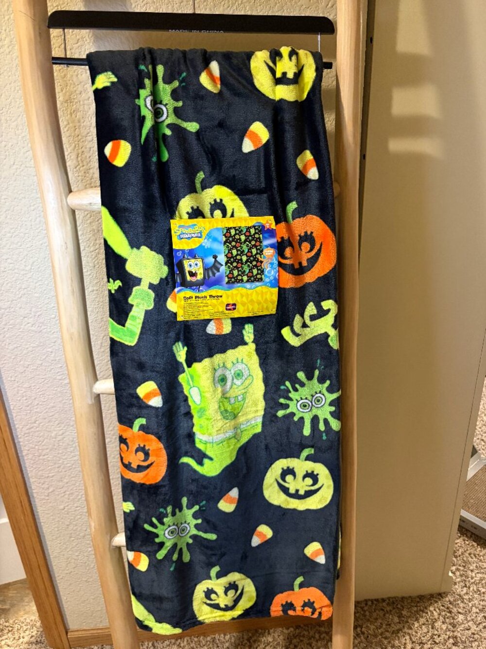 SpongeBob SquarePants Halloween Ghost Pumpkin Plush Throw Blanket 50x70 NWT